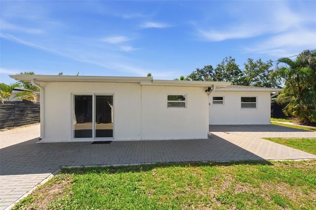2150 76TH STREET N, St Petersburg, FL 33710