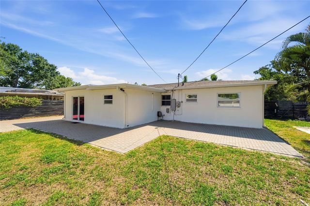 2150 76TH STREET N, St Petersburg, FL 33710