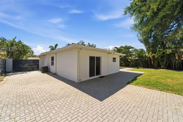 2150 76TH STREET N, St Petersburg, FL 33710
