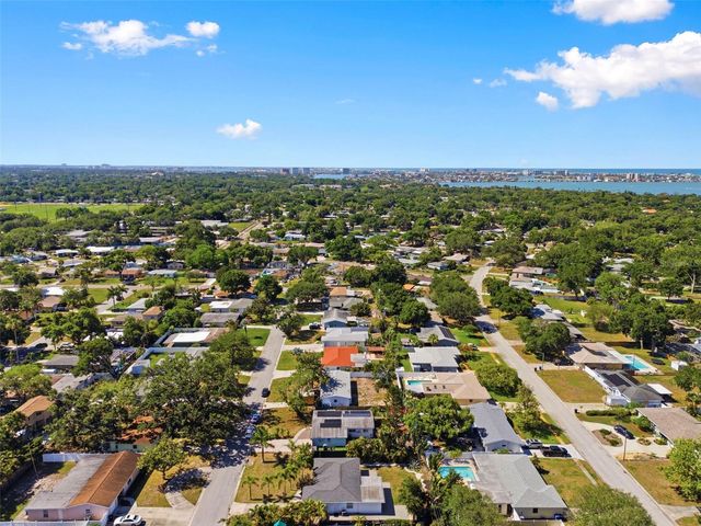 2150 76TH STREET N, St Petersburg, FL 33710