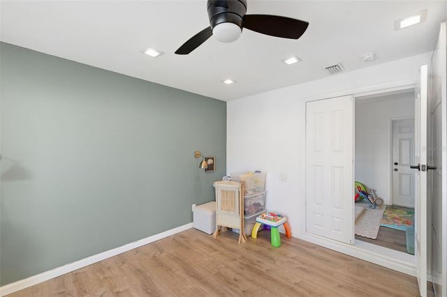 2150 76TH STREET N, St Petersburg, FL 33710