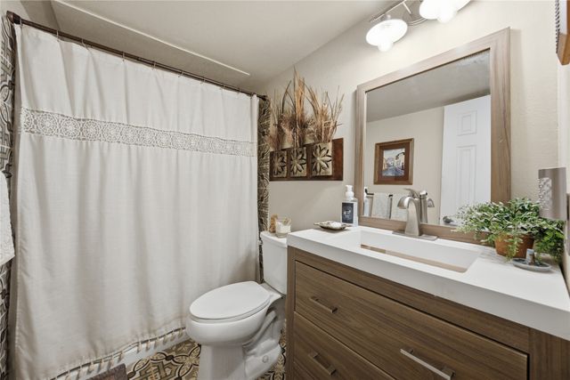 120 Prairie Drive, Mabank, TX 75156