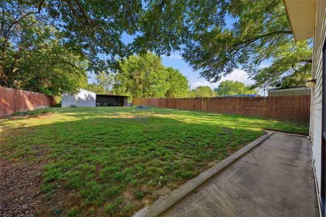 120 Prairie Drive, Mabank, TX 75156