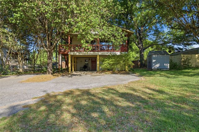 120 Prairie Drive, Mabank, TX 75156