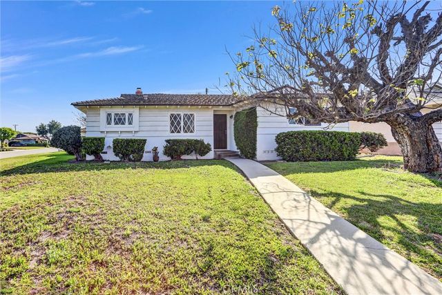 626 S Donna Beth, West Covina, CA 91791