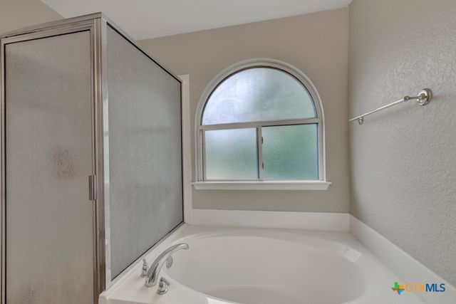 2410 Fayette Drive, New Braunfels, TX 78130