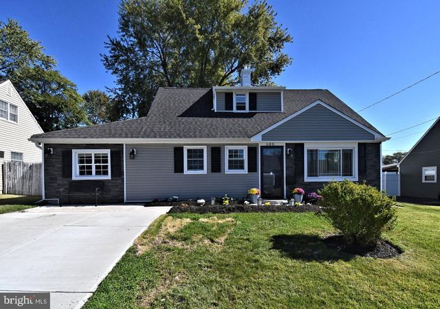 580 CARLISLE DR, Morrisville, PA 19067