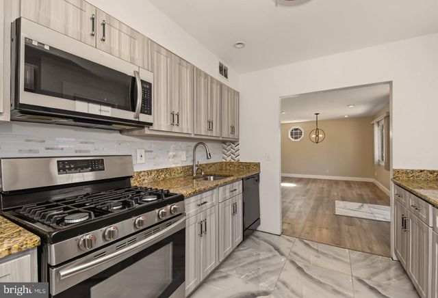 580 CARLISLE DR, Morrisville, PA 19067