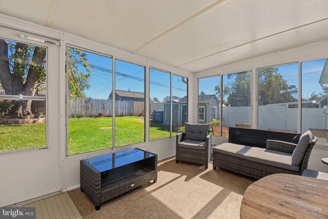 580 CARLISLE DR, Morrisville, PA 19067