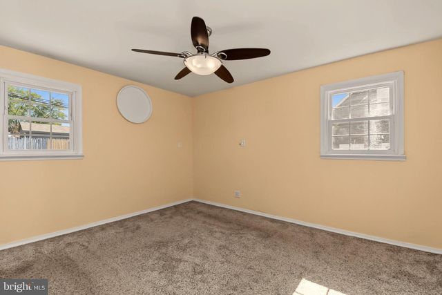 580 CARLISLE DR, Morrisville, PA 19067