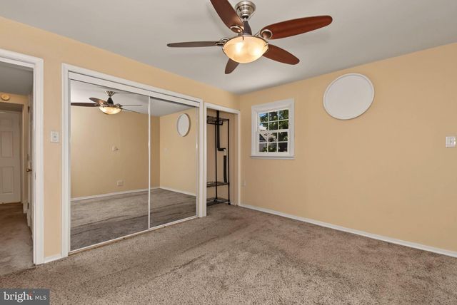 580 CARLISLE DR, Morrisville, PA 19067