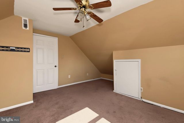 580 CARLISLE DR, Morrisville, PA 19067