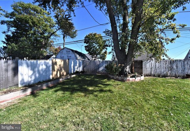 580 CARLISLE DR, Morrisville, PA 19067