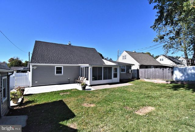 580 CARLISLE DR, Morrisville, PA 19067