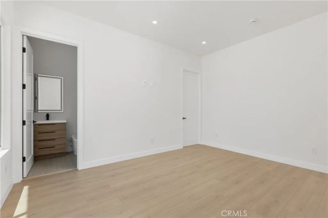19041 Schoenborn, Northridge, CA 91324