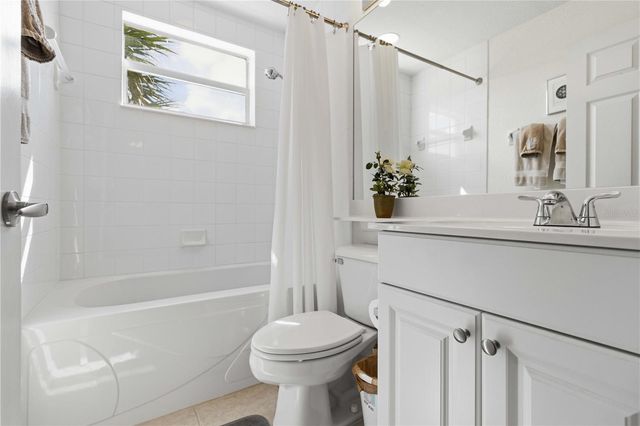 7532 MARSH ORCHID CIRCLE 201, Bradenton, FL 34203