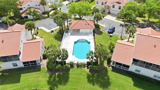 7532 MARSH ORCHID CIRCLE 201, Bradenton, FL 34203