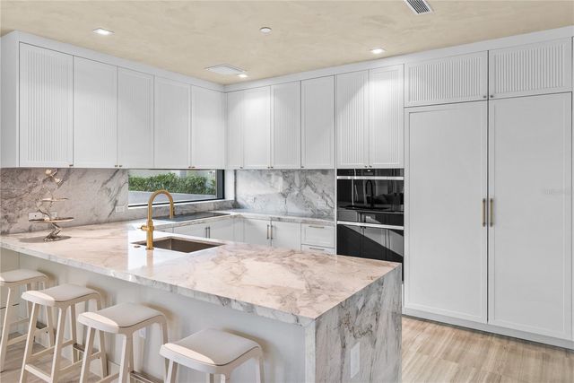 3020 W SANTIAGO STREET 1, Tampa, FL 33629