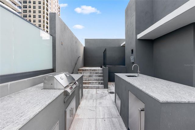 3020 W SANTIAGO STREET 1, Tampa, FL 33629