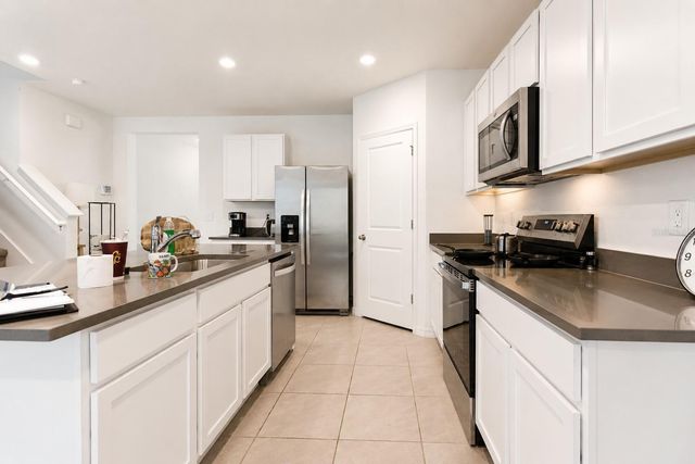 7108 BROAD RIVER AVENUE, Land O Lakes, FL 34638