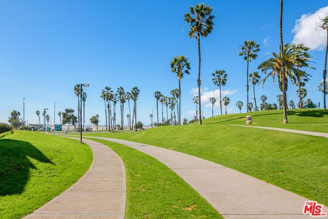 2940 Neilson Way 305, Santa Monica, CA 90405