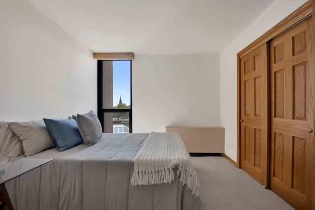1850 N CLARK Street 703, Chicago, IL 60614