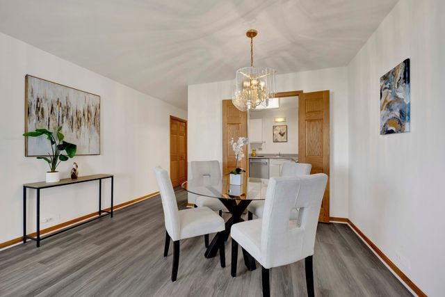 1850 N CLARK Street 703, Chicago, IL 60614