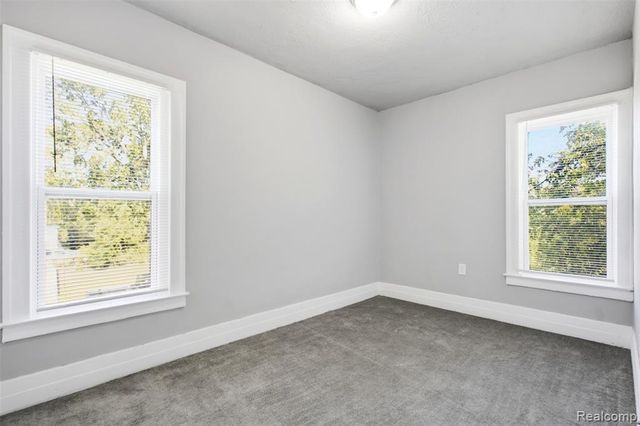 3010 Montclair Street, Detroit, MI 48214