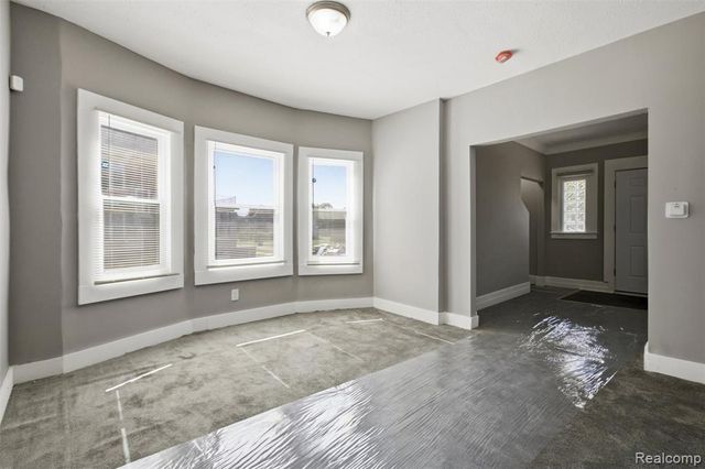 3010 Montclair Street, Detroit, MI 48214