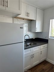 1623 W 80th 5, Los Angeles, CA 90047