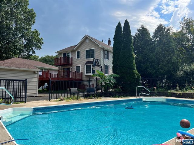 38 Maple Avenue, Westwood, NJ 07675