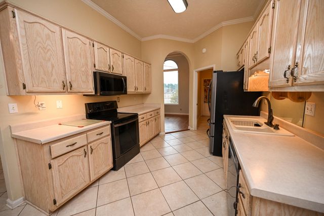 6813 BRAYBOURNE MAIN DR, Olive Branch, MS 38654