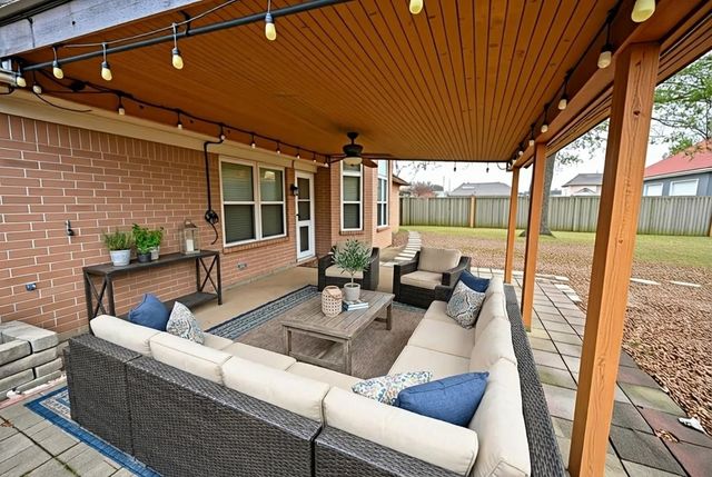 6813 BRAYBOURNE MAIN DR, Olive Branch, MS 38654