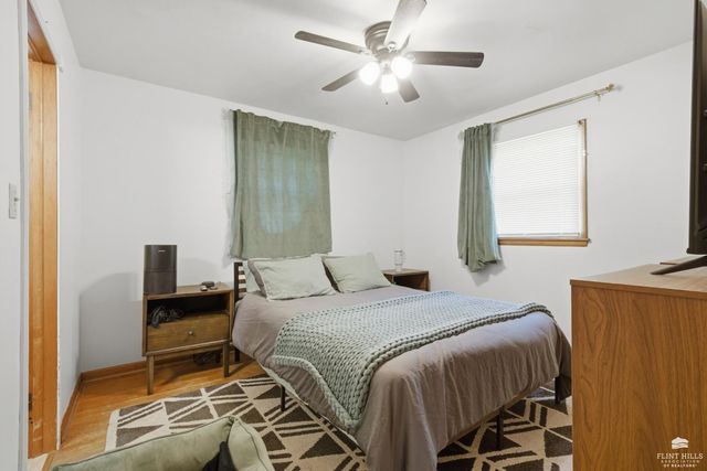 711 Midland, Manhattan, KS 66502