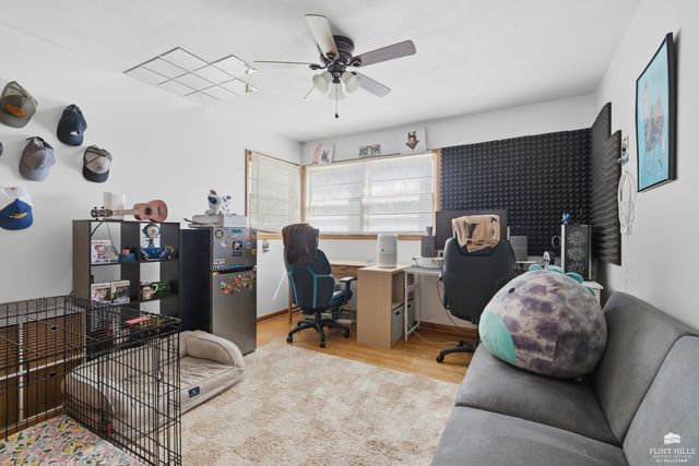 711 Midland, Manhattan, KS 66502