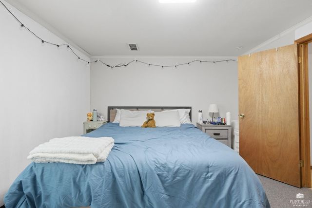 711 Midland, Manhattan, KS 66502