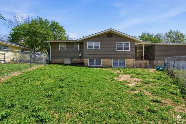 711 Midland, Manhattan, KS 66502