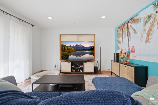 711 Midland, Manhattan, KS 66502