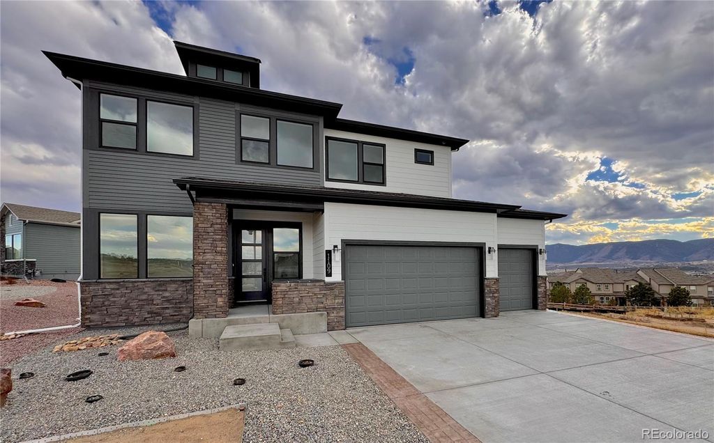 1109 White Clover Drive, Monument, CO 80132