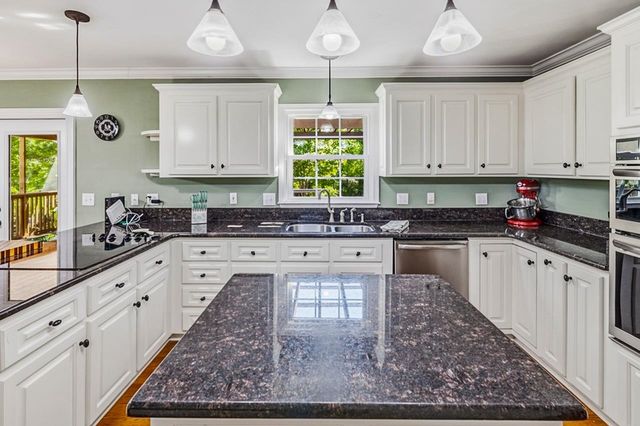 10 Woodsage Court, Taylors, SC 29687