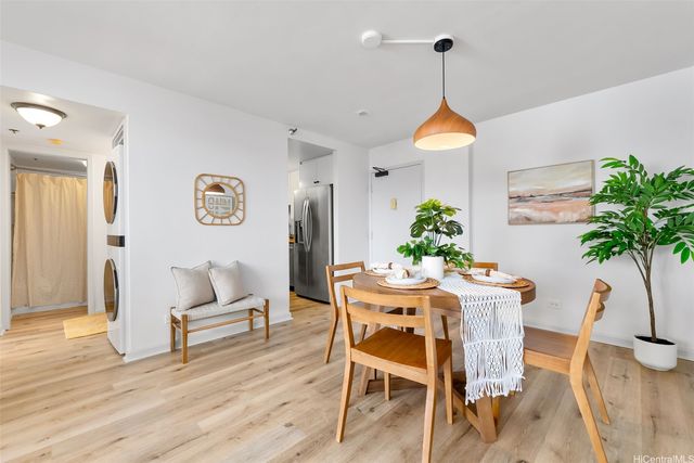 876 Curtis Street 1409, Honolulu, HI 96813