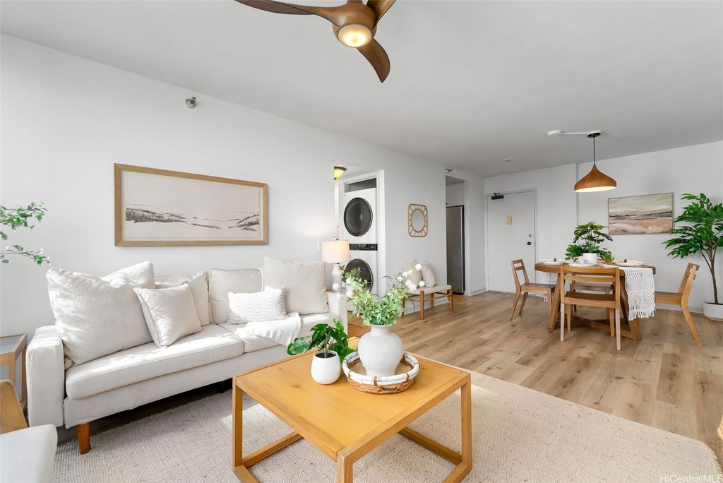 876 Curtis Street 1409, Honolulu, HI 96813