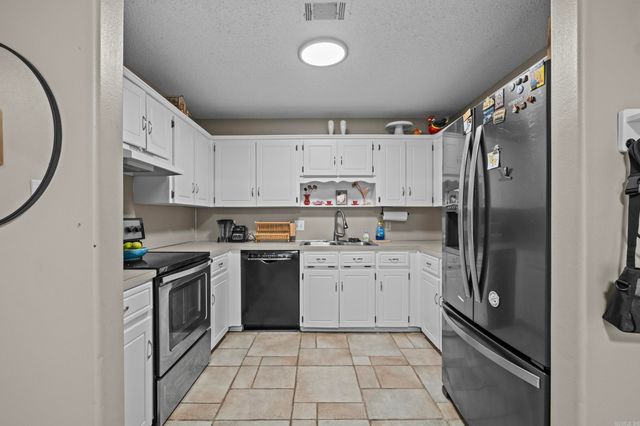 34 Fawn Drive, Ward, AR 72176