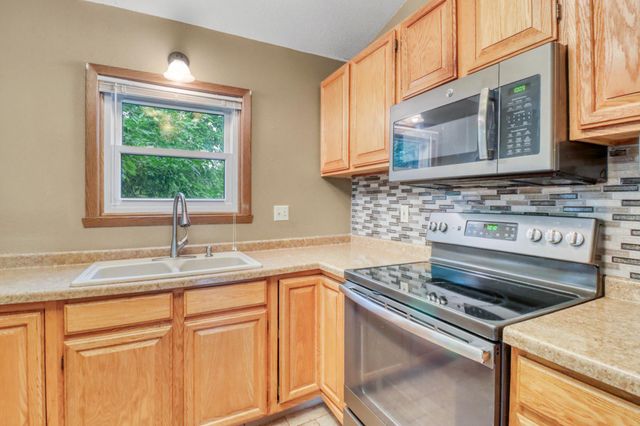 3485 18th Street S, Fargo, ND 58104