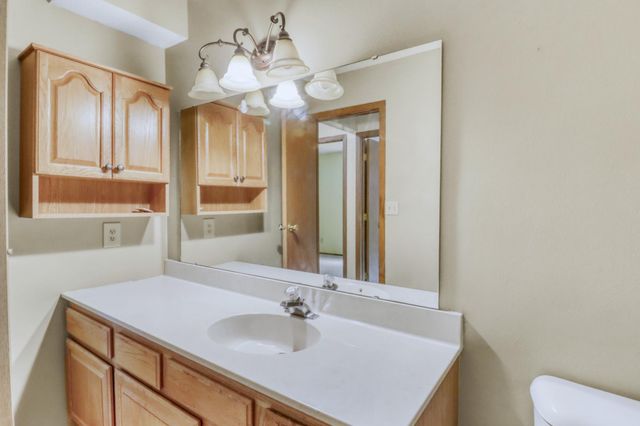 3485 18th Street S, Fargo, ND 58104
