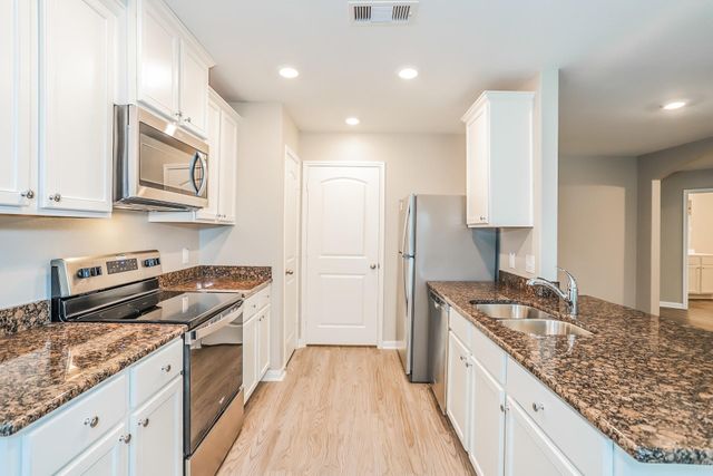 26123 Hals Drive, Magnolia, TX 77355