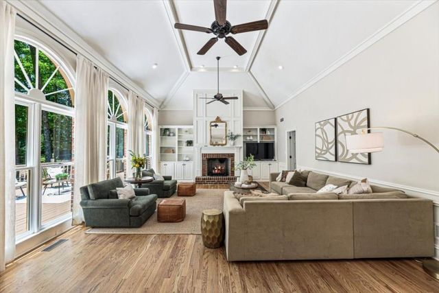 12505 King Road, Roswell, GA 30075