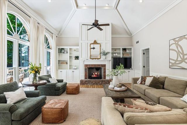 12505 King Road, Roswell, GA 30075