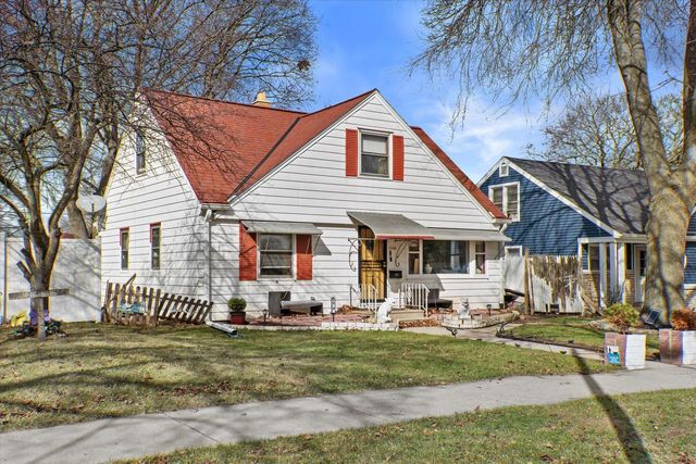 7208 W Nash STREET, Milwaukee, WI 53216