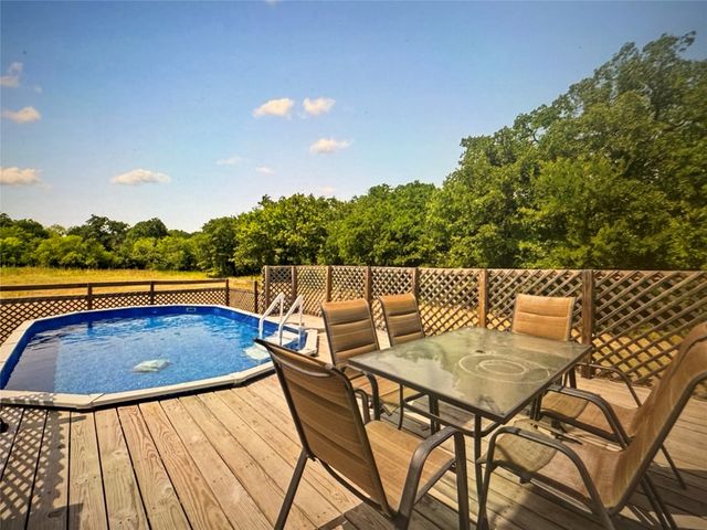 521 Wood, Axtell, TX 76624